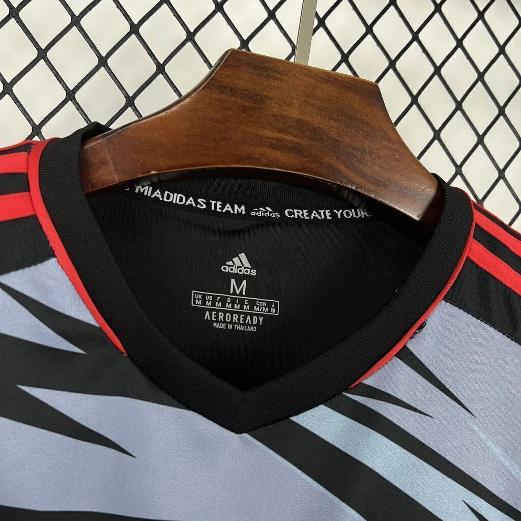 Camisola S L B retrô terceira CINZA e PRETA 2021/22