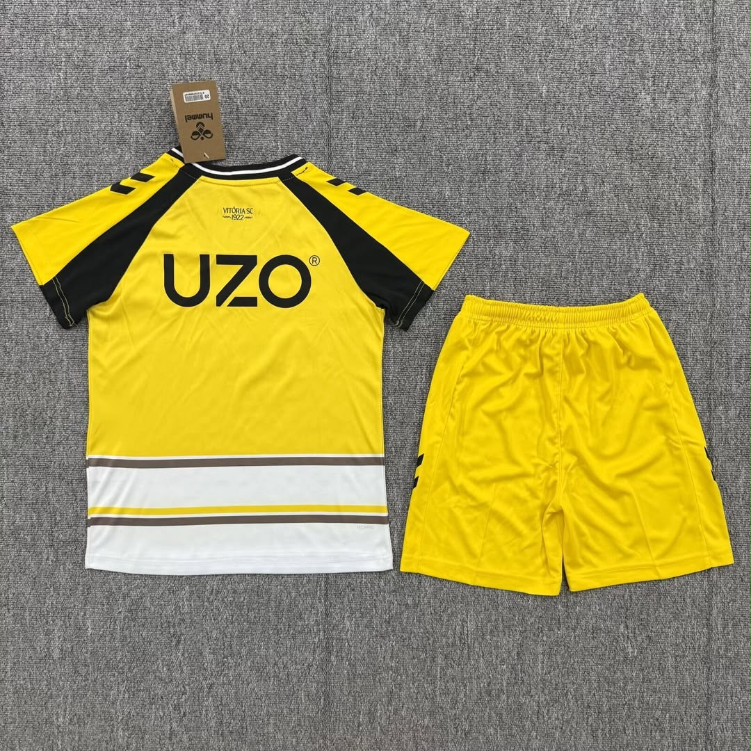Conjunto infantil Vitória Guimarães terceiro equipamento amarelo 2026/27