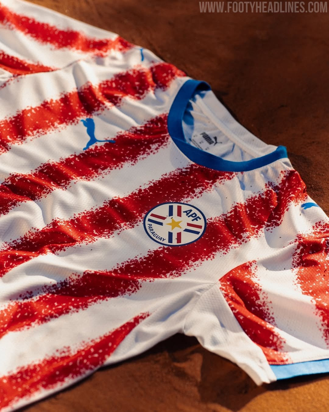Camisola Seleção da Paraguai principal vermelha/branca - Copa do Mundo 2026
