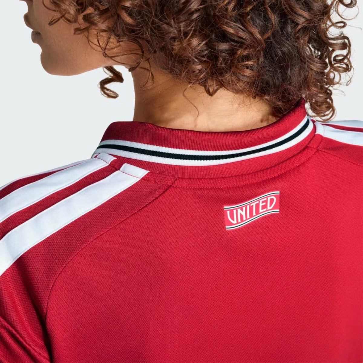 Camisola Feminina Principal 2026/27