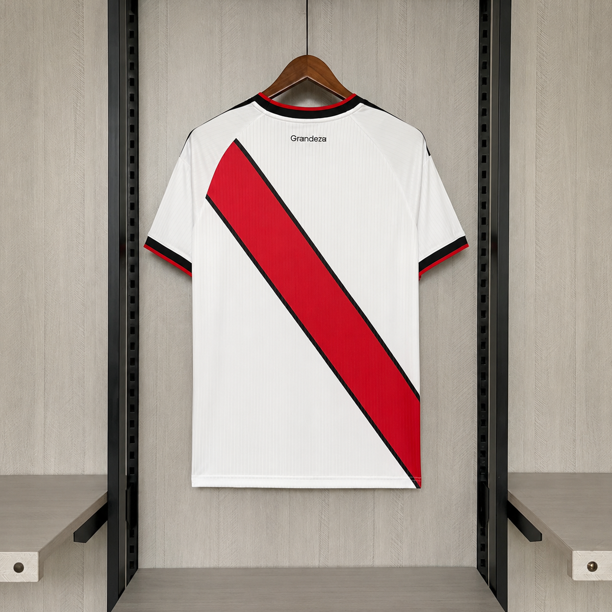 Camisola principal branca 2026/27