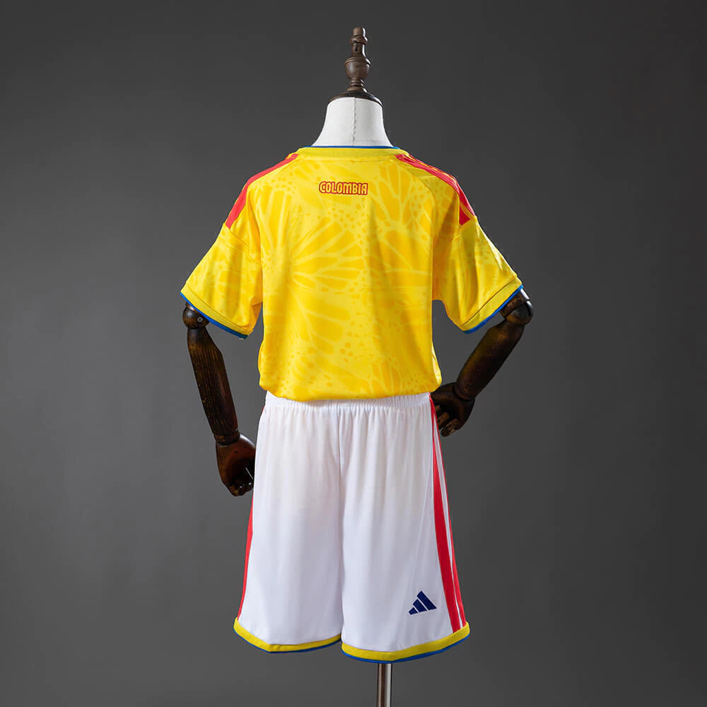 Conjunto infantil Seleção Colômbia principal amarela COPA DO MUNDO 2026