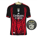 Camisola concept vermelha e preta com símbolo CINZA 2025/26