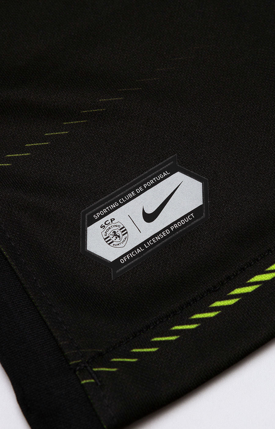Camisola alternativa 2022/23 Preta e Verde retrô