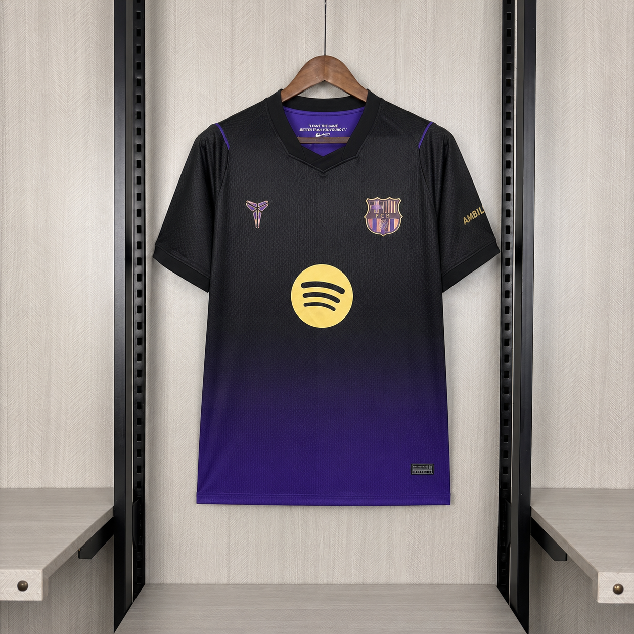 Camisola Barcelona alternativa preta e roxa 2026/27