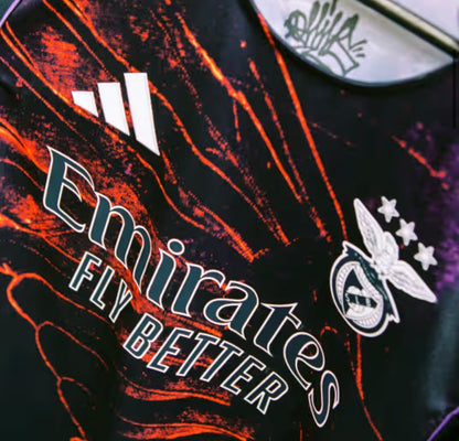 Camisola Águia x Vhils quarto equipamento 2026/27 - LANÇAMENTO