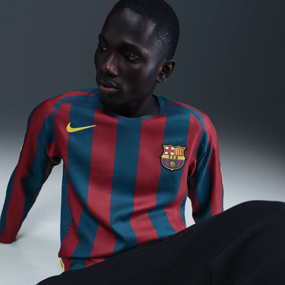 Camisola MANGA LONGA Barcelona Home Ronaldinho Retrô 2005/06 - Vermelha e Azul REEDIÇÃO