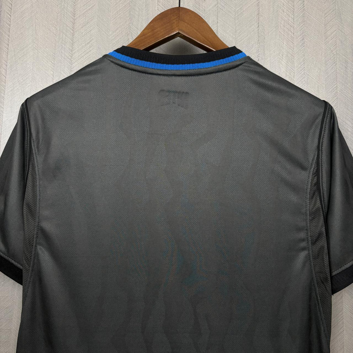 Camisola terceira cinza 2026/27
