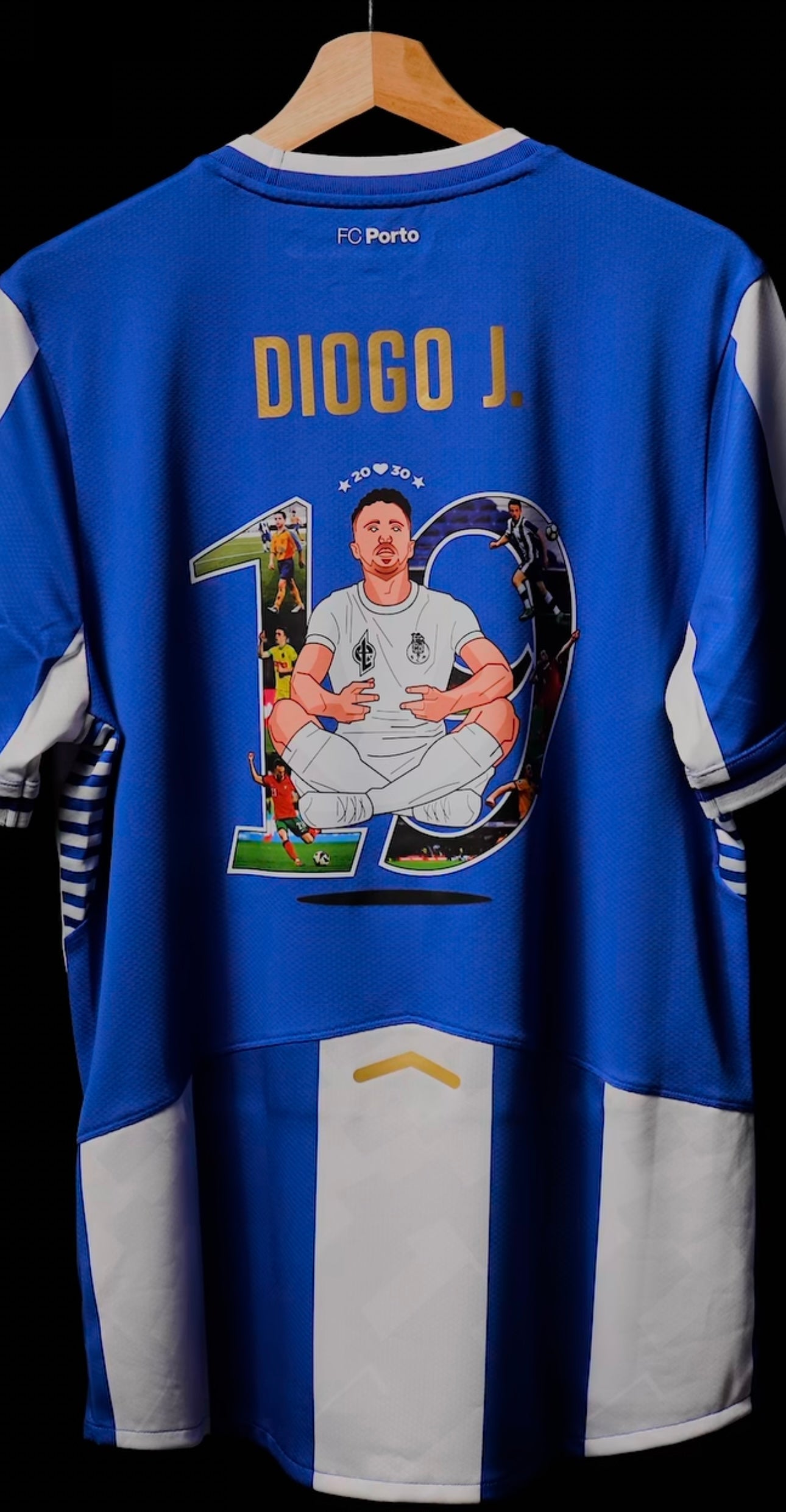 Camisola DIOGO J - homenagem equipamento azul/branco 2025/26 simbolo bordado