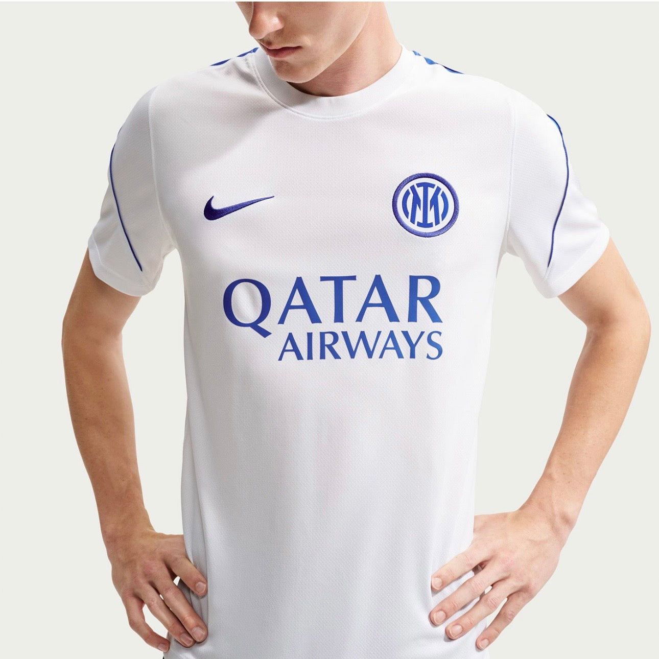 Camisola Inter Milão treino 2026/27