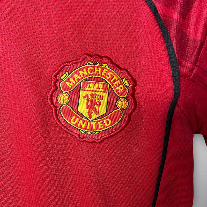 Conjunto Infantil Manchester United home 2025/26