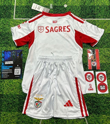 Conjunto infantil alternativo branco 2025/26