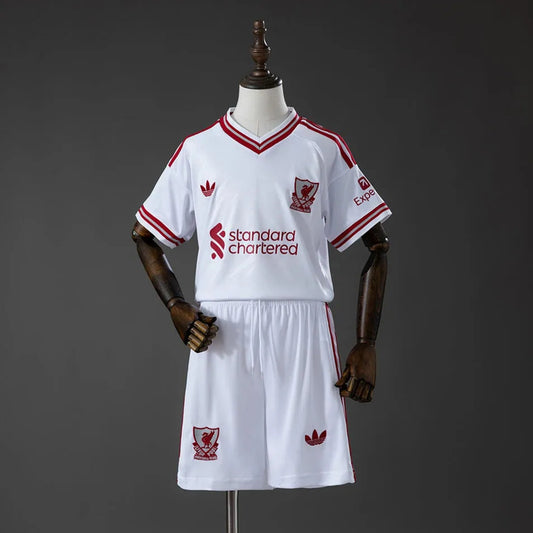 Conjunto Infantil Liverpool alternativo branco 2026/27