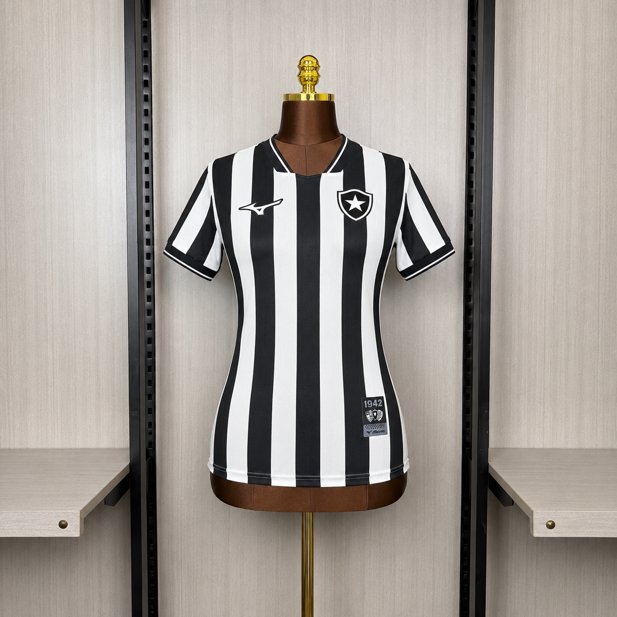 Camisola Feminina principal branca/preta 2026/27