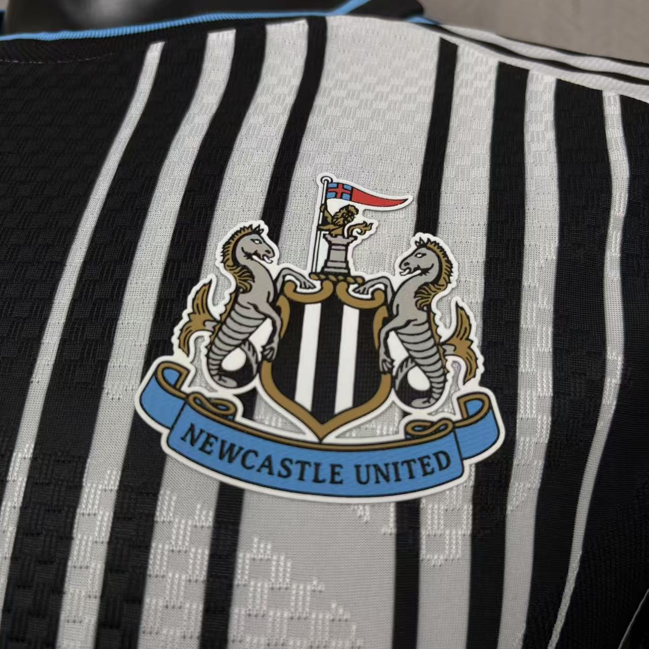 Camisola Newcastle principal 2026/27 - PLAYER
