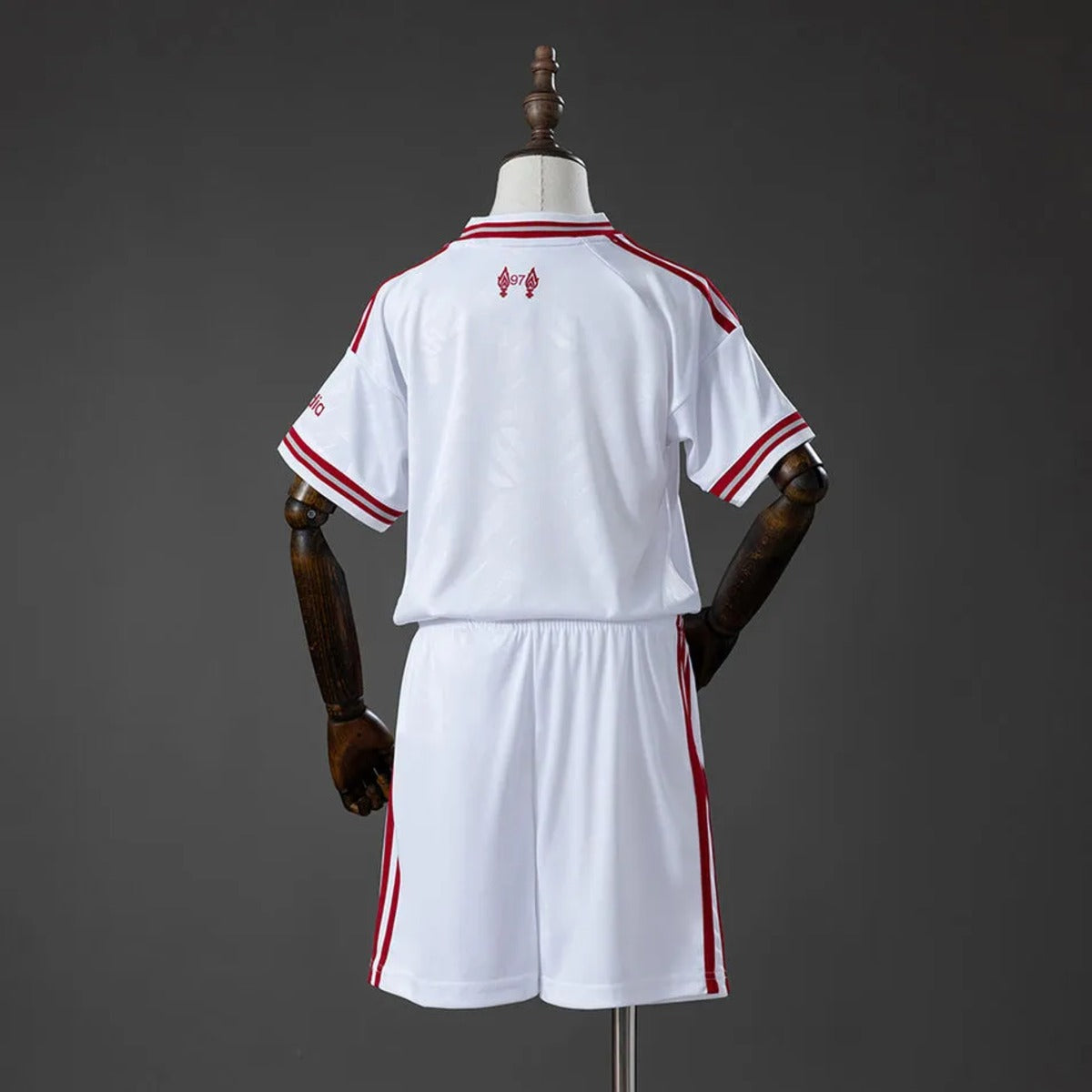 Conjunto Infantil Liverpool alternativo branco 2026/27