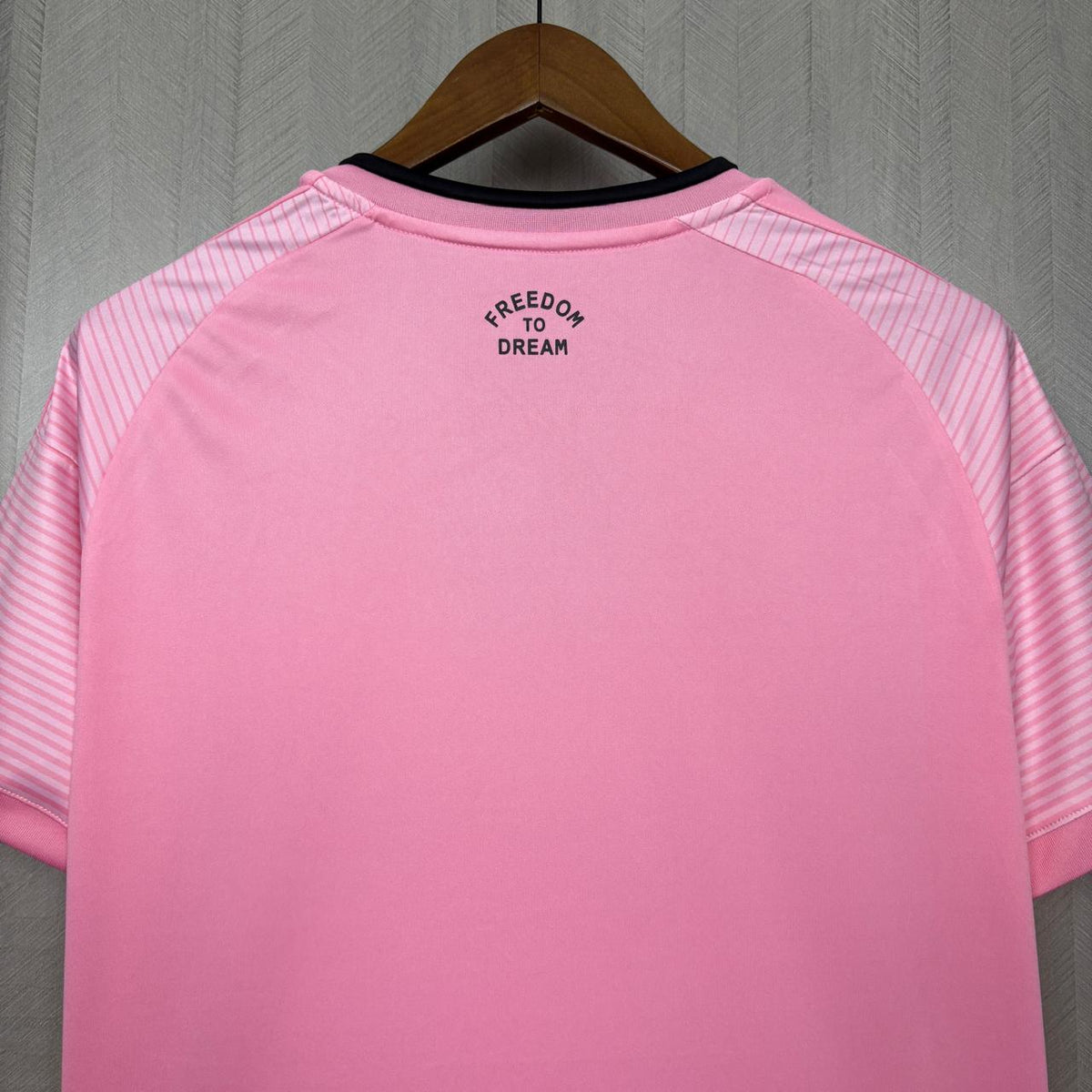 Camisola principal rosa 2026/27