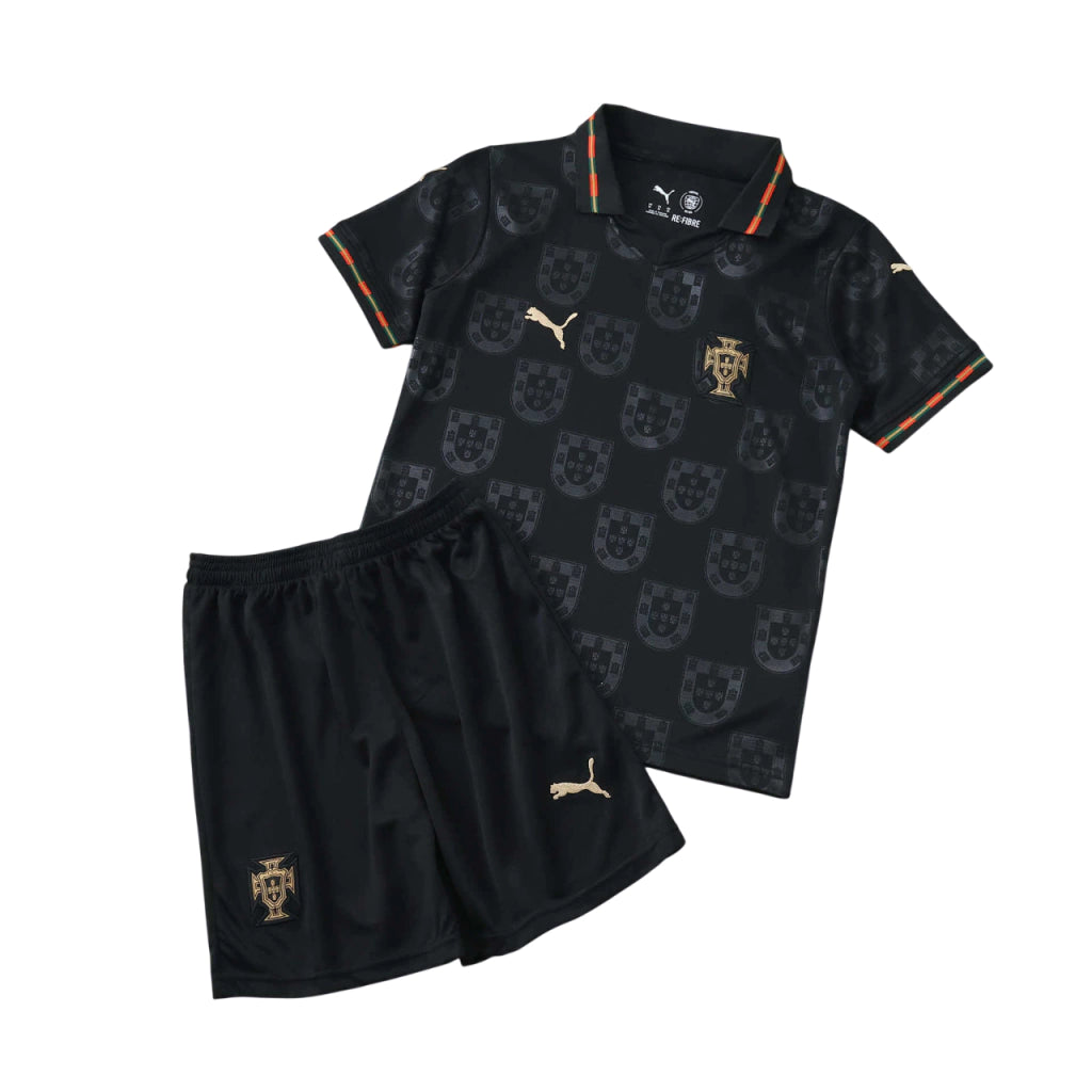 Conjunto infantil Seleção Portugal edição especial pantera negra EUSÉBIO preta 2025/26