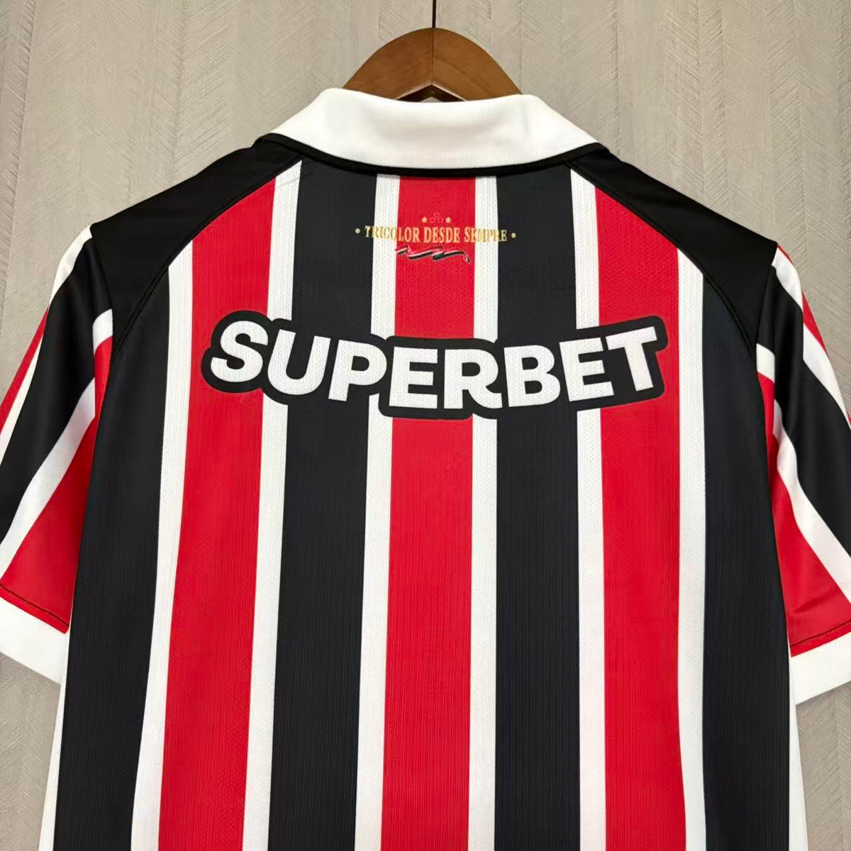 Camisola Alternativa tricolor 2026/27