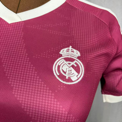 Camisola Real Madrid FEMININA terceira rosa 2026/27