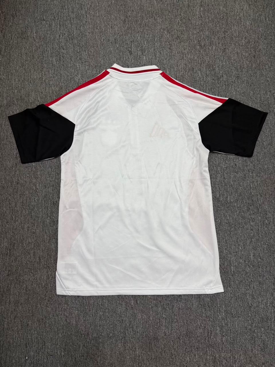 Camisola POLO treino branca e vermelho/preto 2026/27 treinamento