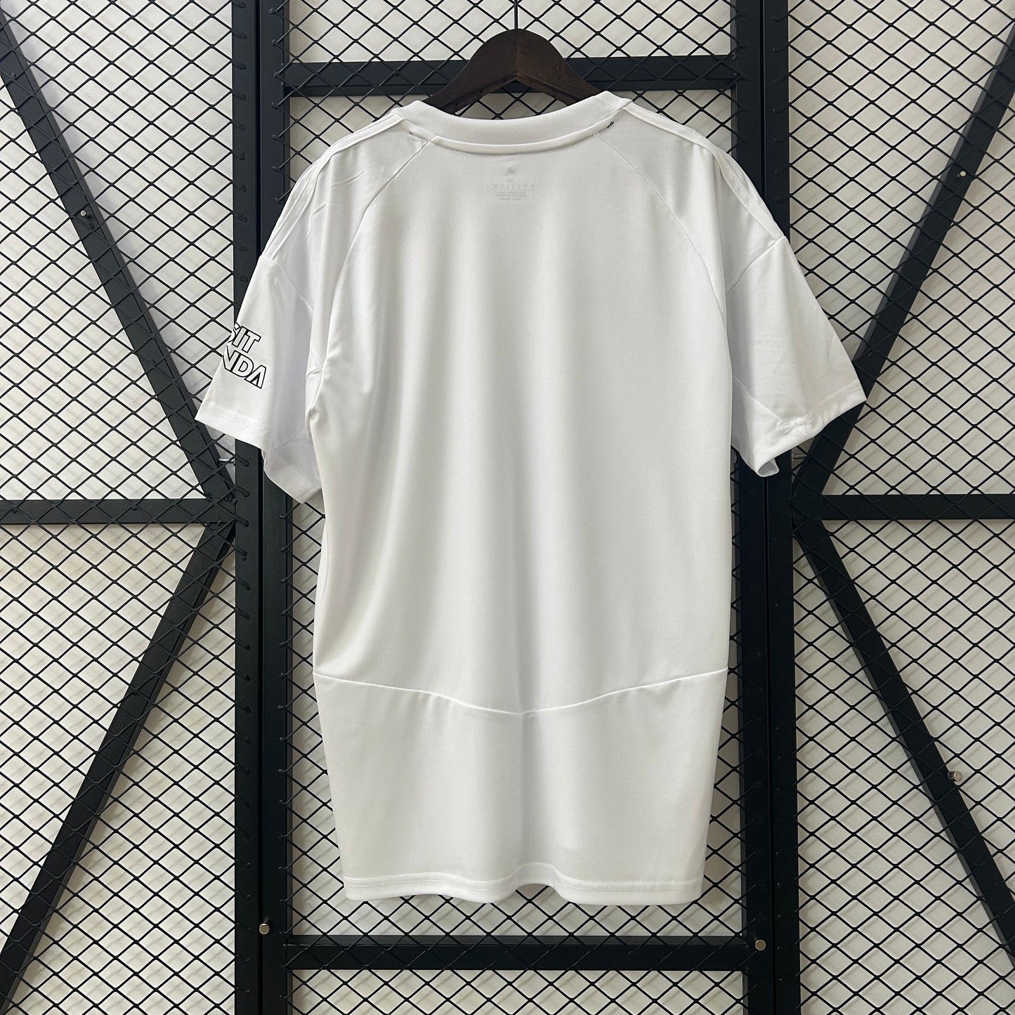 Camisola branca 2025/26