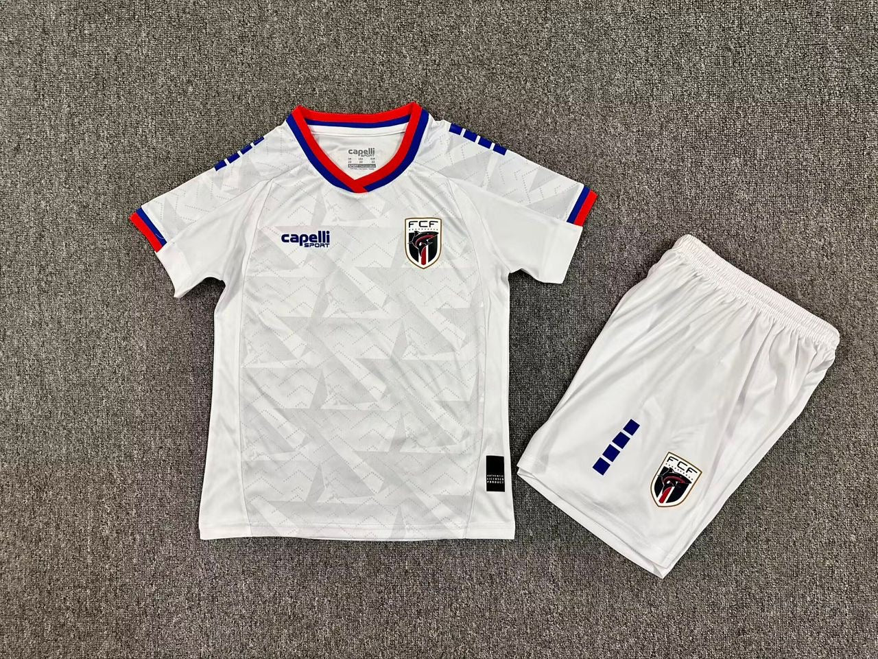 Conjunto Infantil Cabo Verde alternativa Copa do mundo 2026 - branca