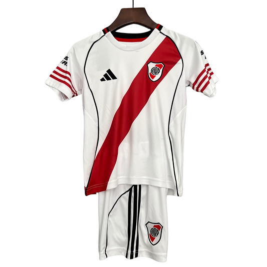 Conjunto infantil River Plate principal 2025/26