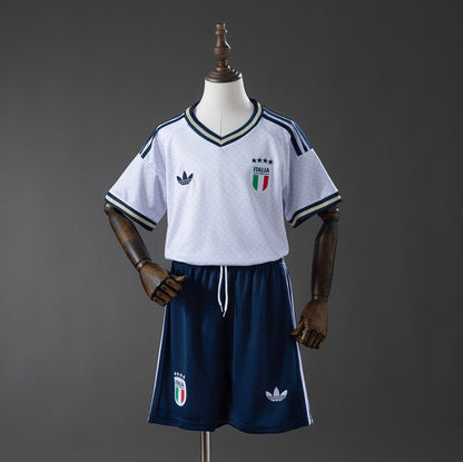 Conjunto infantil Seleção Itália alternativa branca COPA DO MUNDO 2026