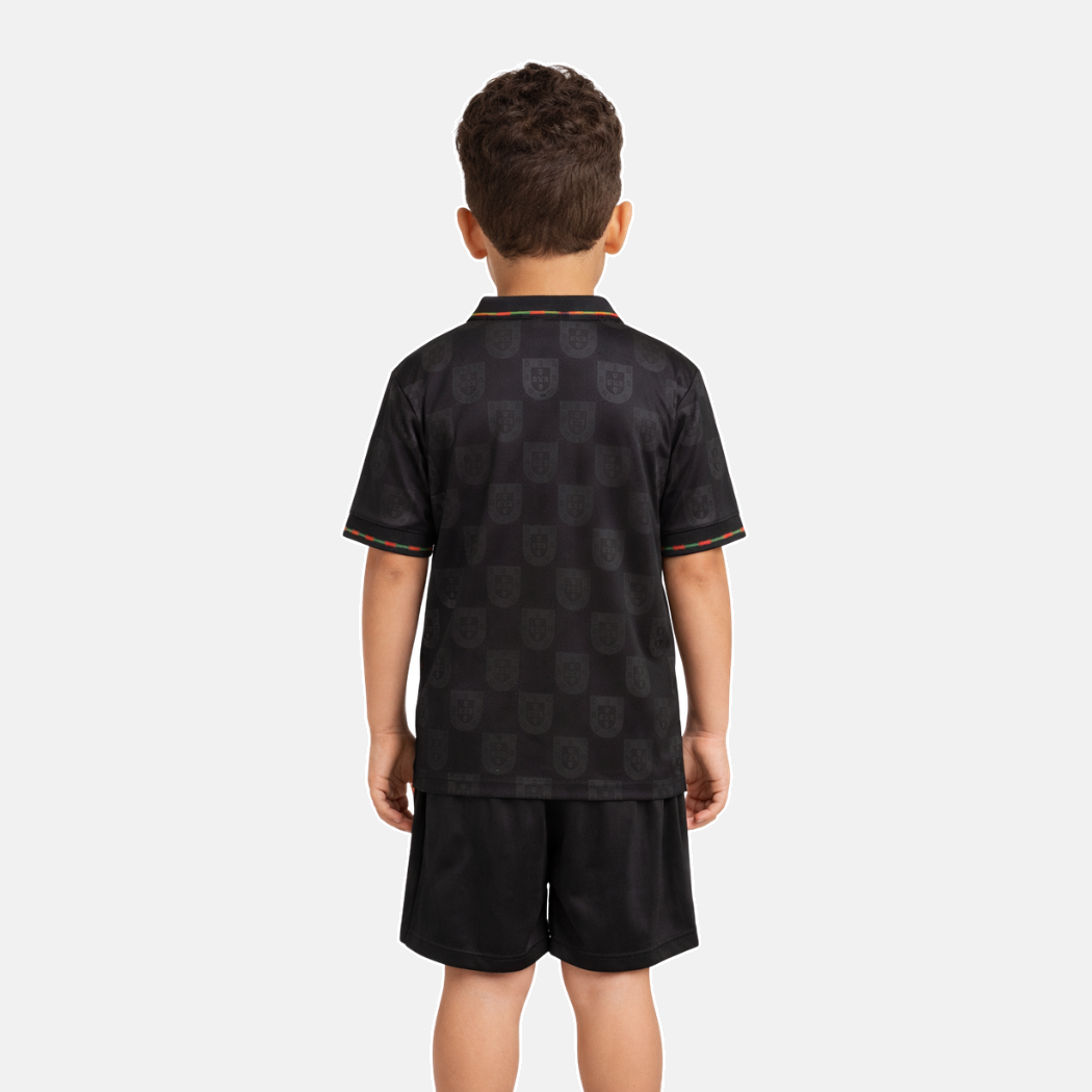 Conjunto infantil Seleção Portugal edição especial pantera negra EUSÉBIO preta 2025/26