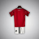 Conjunto Infantil Manchester United home 2025/26