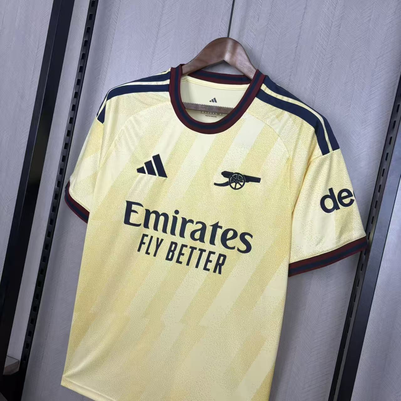 Camisola Terceira amarela 2026/27