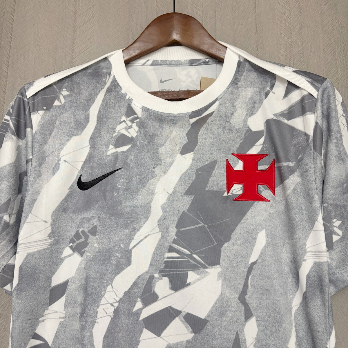 Camisola pré jogo 2026/27