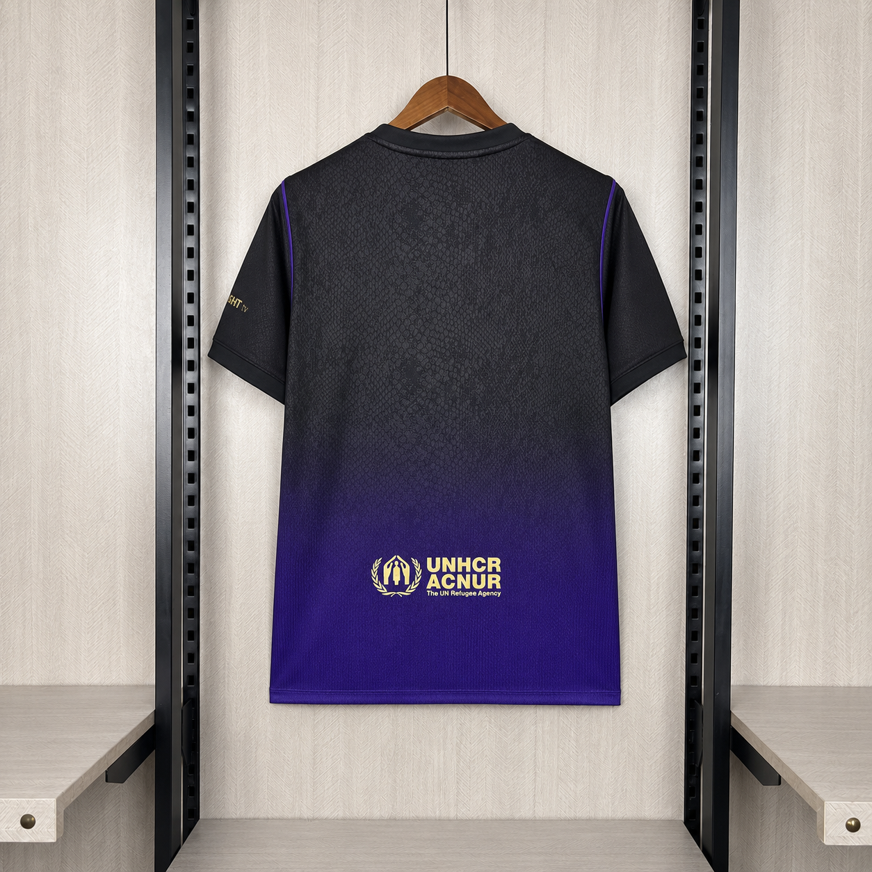 Camisola Barcelona alternativa preta e roxa 2026/27