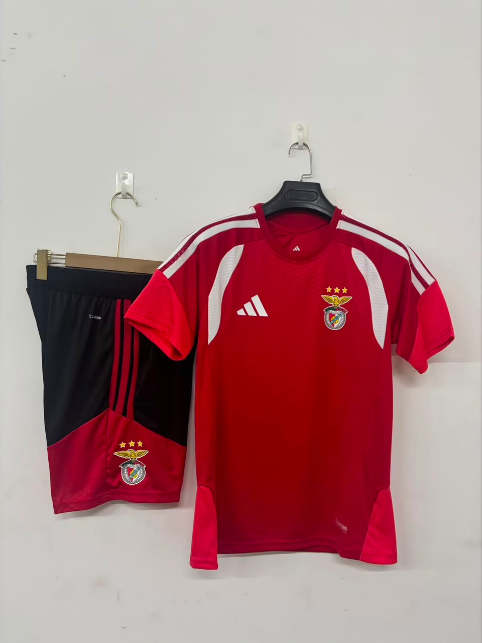 Conjunto de Treino SL Benfica Vermelho 2026/27 – imagem 2