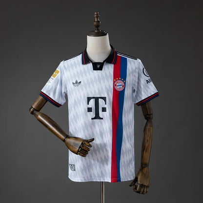 Camisola Bayern de Munique alternativa branca 2026/27