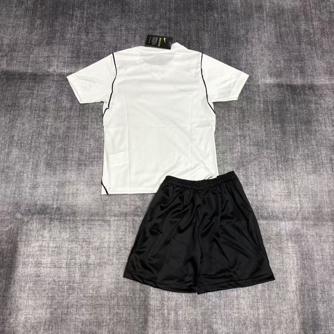 Conjunto Infantil home 2026/27