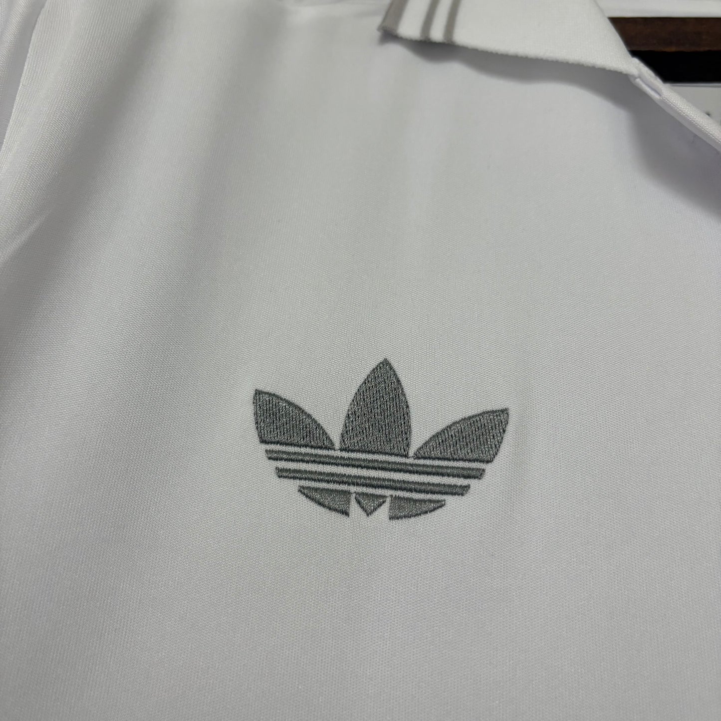 Camisola Real Madrid especial aniversário branca 2026/27