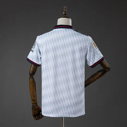 Camisola Bayern de Munique alternativa branca 2026/27