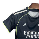 Conjunto Infantil Real Madrid alternativo 2025/26