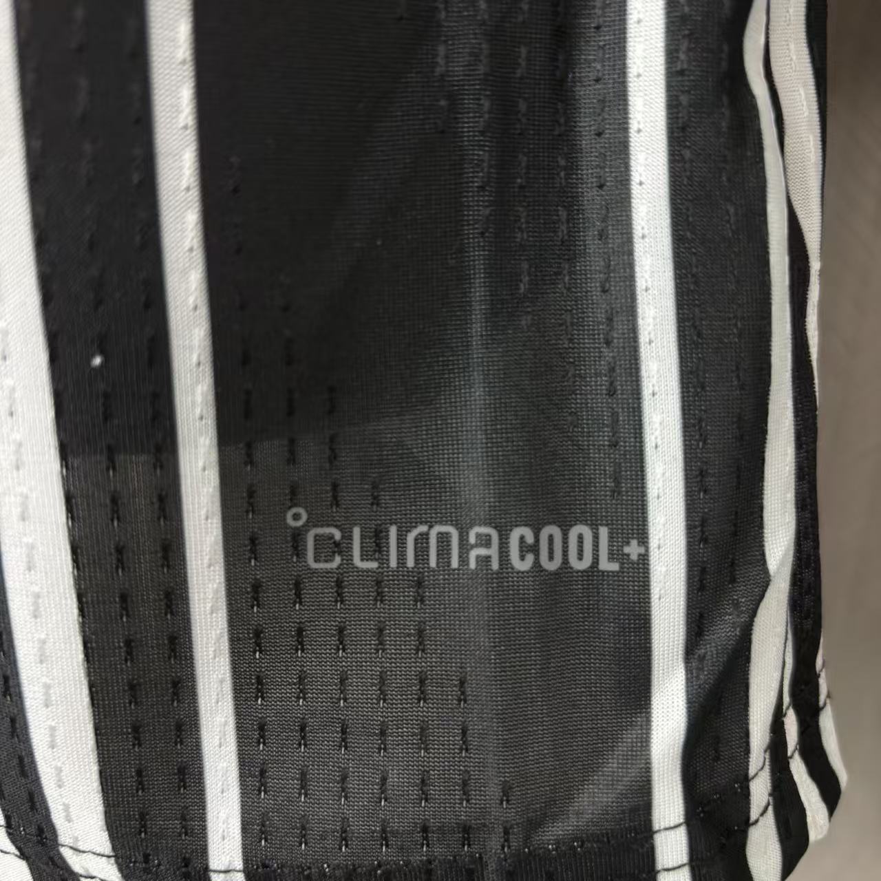 Camisola Newcastle principal 2026/27 - PLAYER