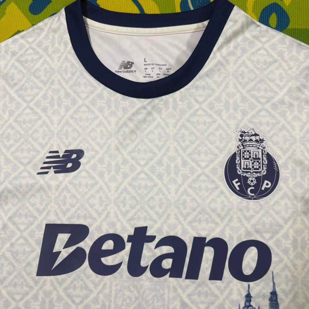 Camisola branca concept 2025/26