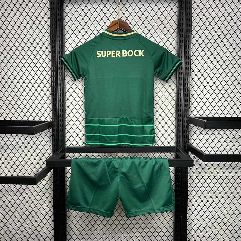 Conjunto infantil verde special editon 2024/25