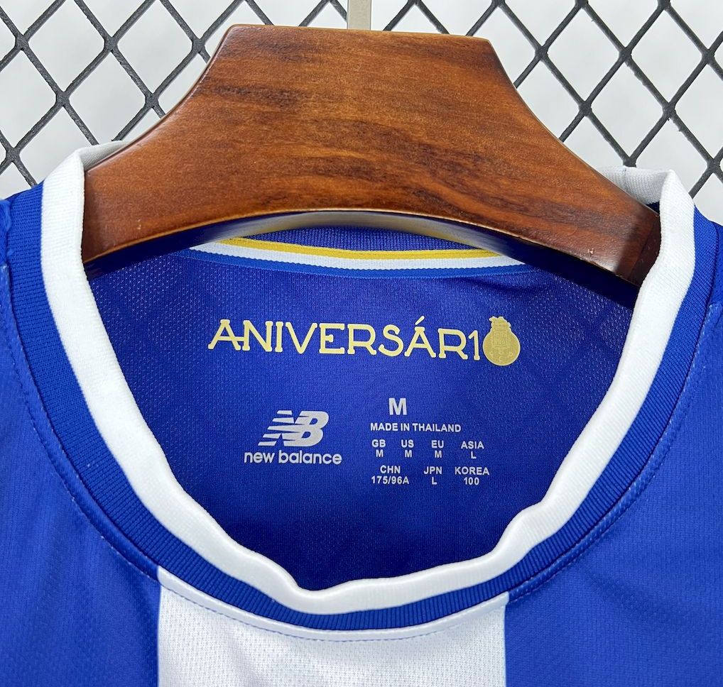 Camisola primeiro equipamento azul/branco 2025/26 simbolo bordado