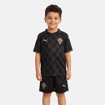 Conjunto infantil Seleção Portugal edição especial pantera negra EUSÉBIO preta 2025/26