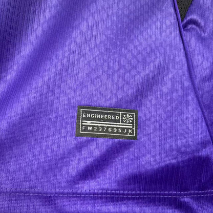 Camisola Barcelona alternativa preta e roxa 2026/27