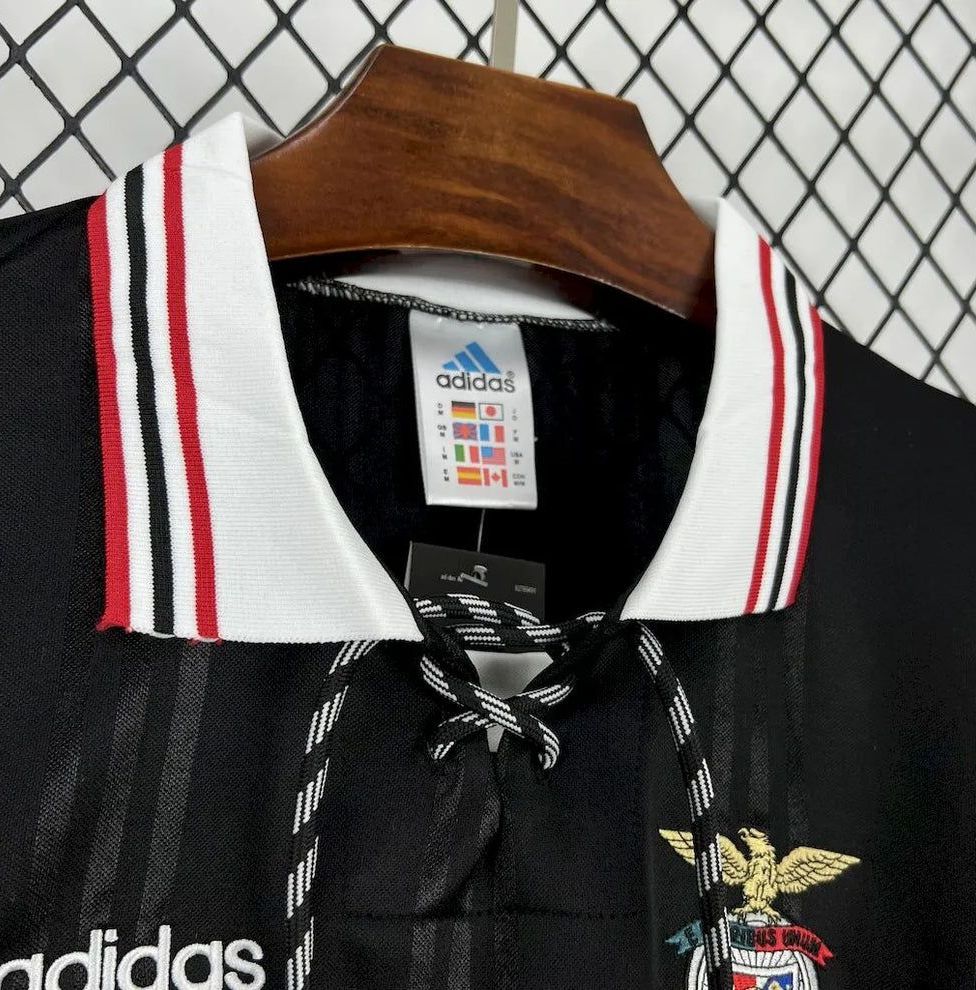 Camisola retrô preta alternativa 1997/98