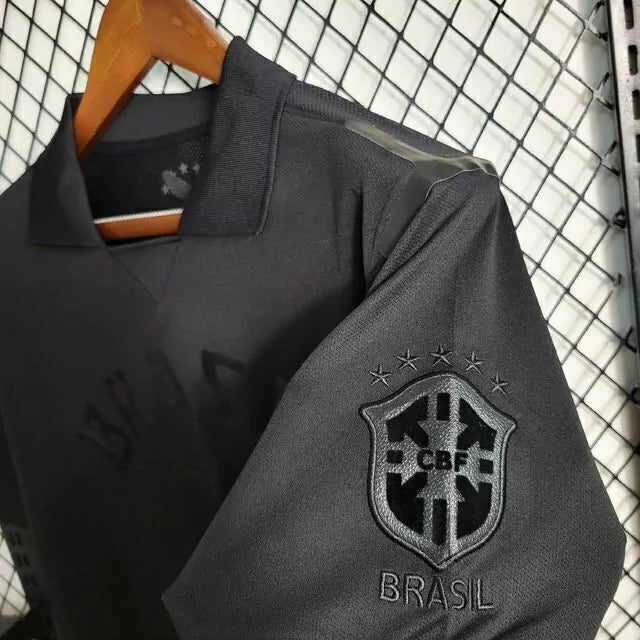 Camisola Retrô Seleção Brasil 2013/14 - preta