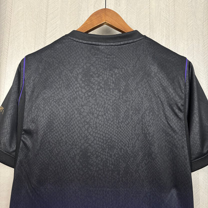 Camisola Barcelona alternativa preta e roxa 2026/27