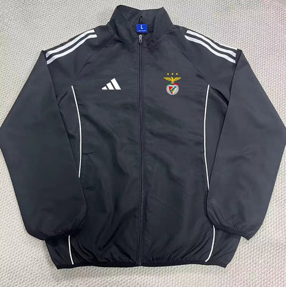Casaco preto 2026/27 fecho completo